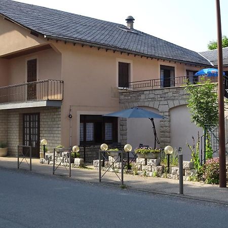 Bed and Breakfast Au Pont de la Ginéze Barjac  Esterno foto