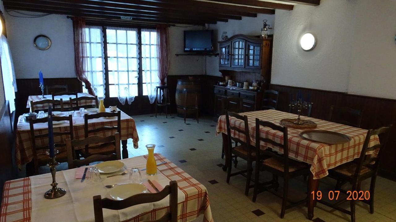 Bed and Breakfast Au Pont de la Ginéze Barjac  Esterno foto