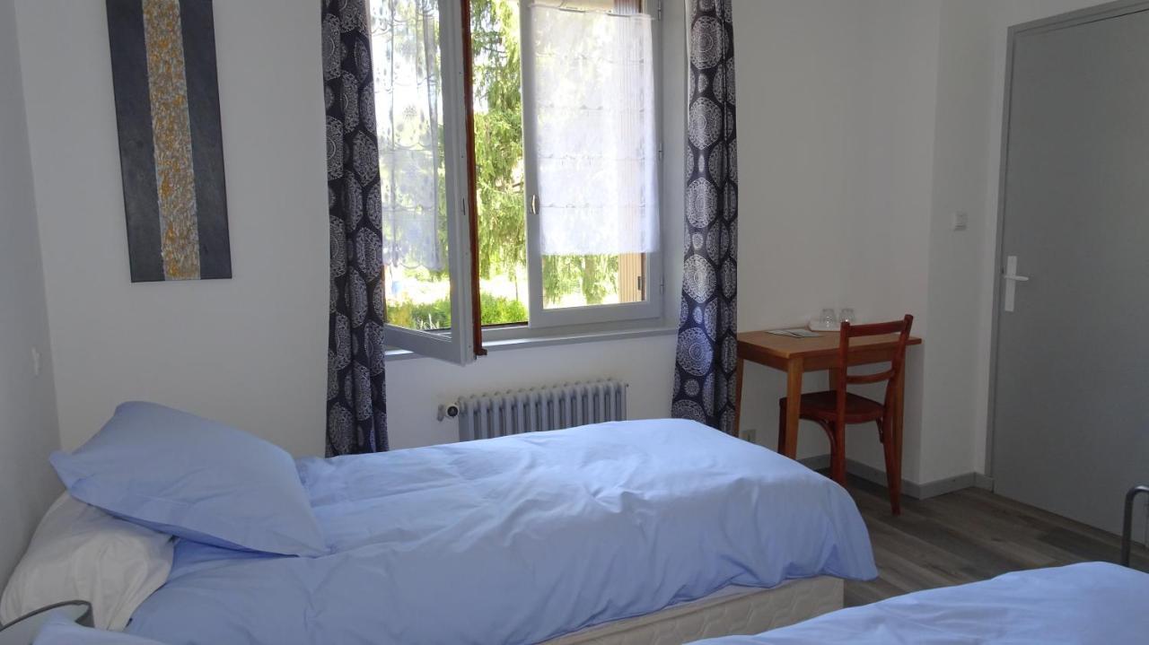 Bed and Breakfast Au Pont de la Ginéze Barjac  Esterno foto